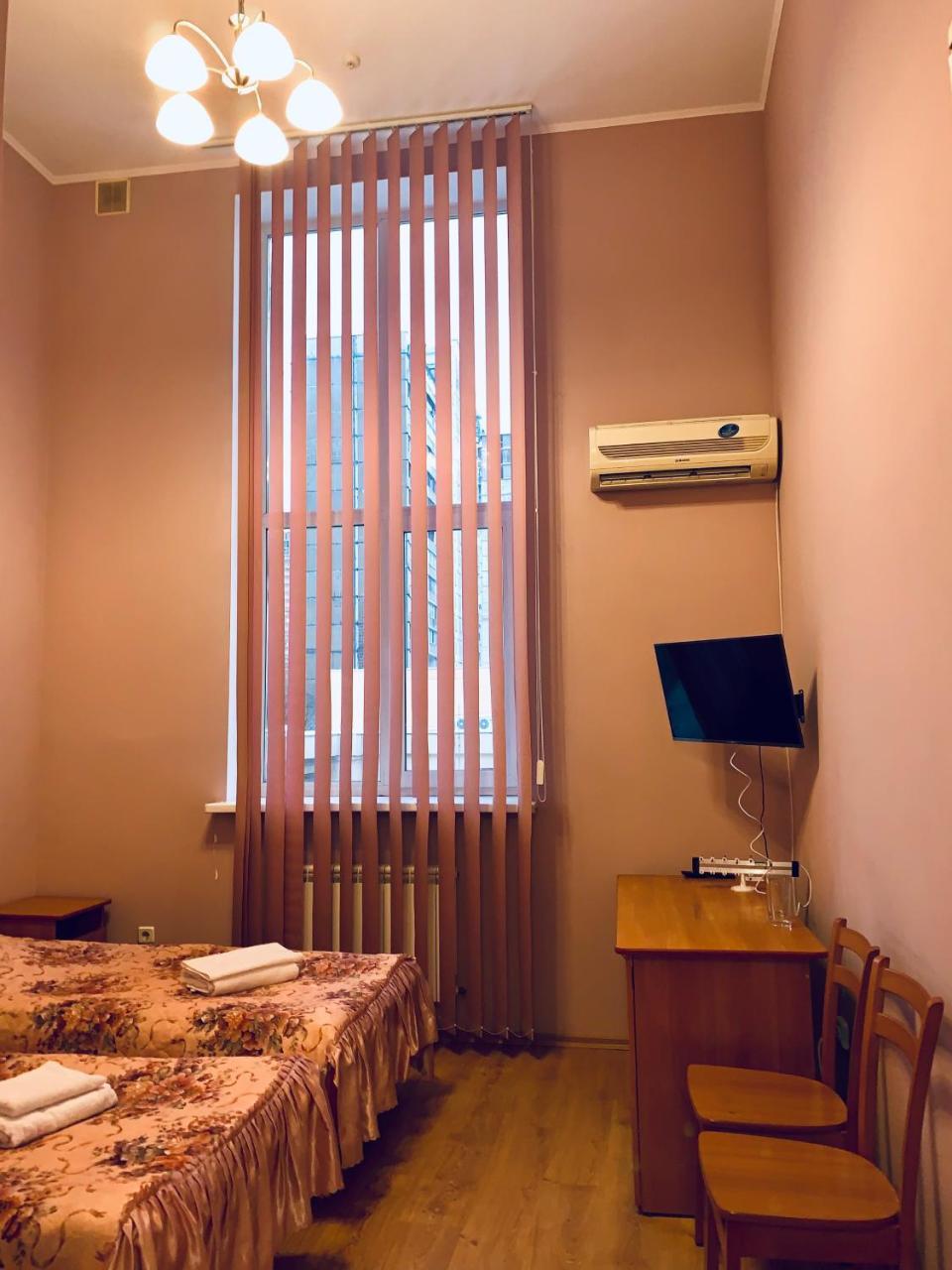 Otel On Zhytomyrska 2*