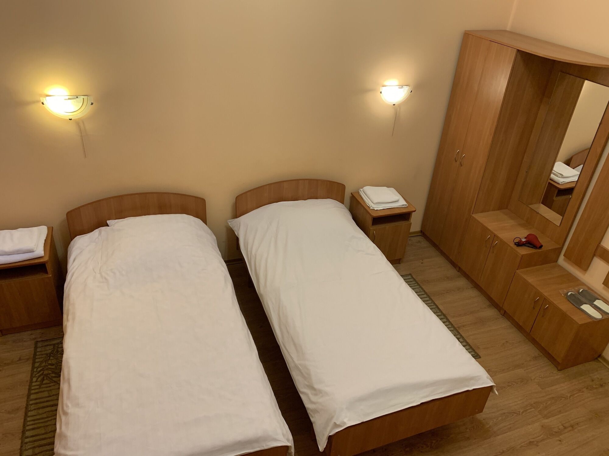 On Zhytomyrska Otel